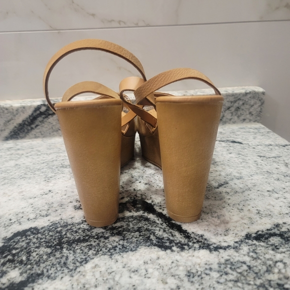 Steve Madden Welsh Wedge Sandal - Picture 7 of 11